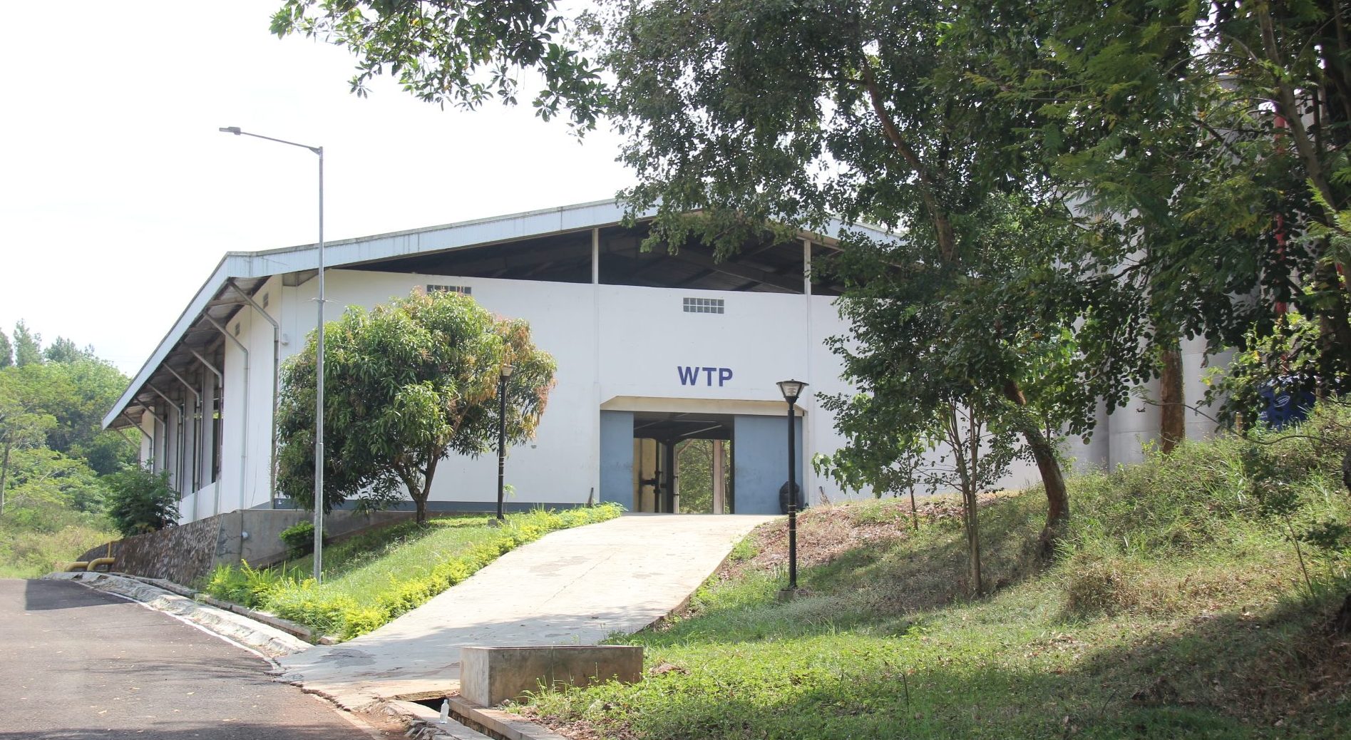 (Indonesia) Fasilitas Water Treatment Plan (WTP) di Kampus Jatinangor mendukung ITB sebagai Green Campus